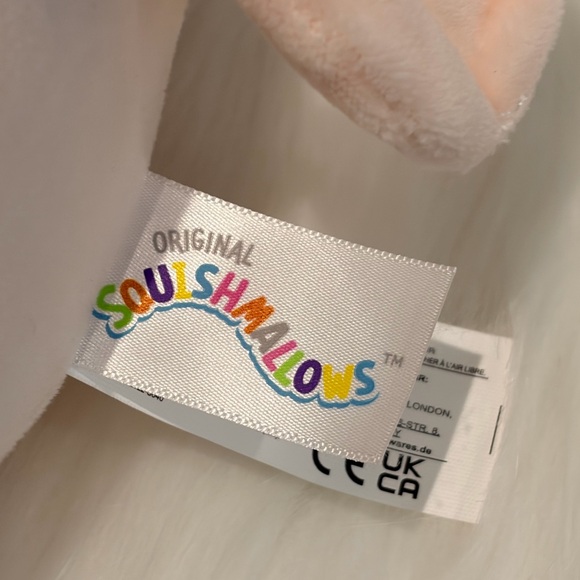 Vee - Picture 5 of 8